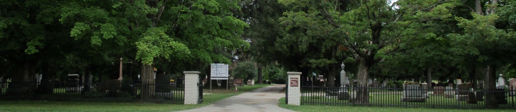 Picture of Maple Grove Cemetery Entrance